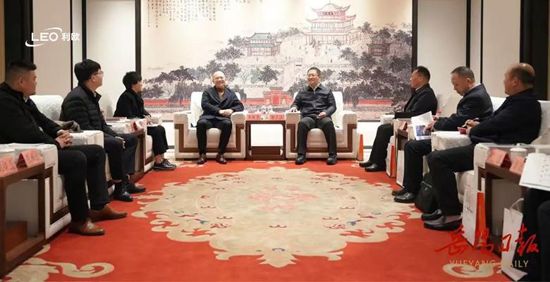 新華網報道：謝衛江會見利歐集團董事長王相榮一行